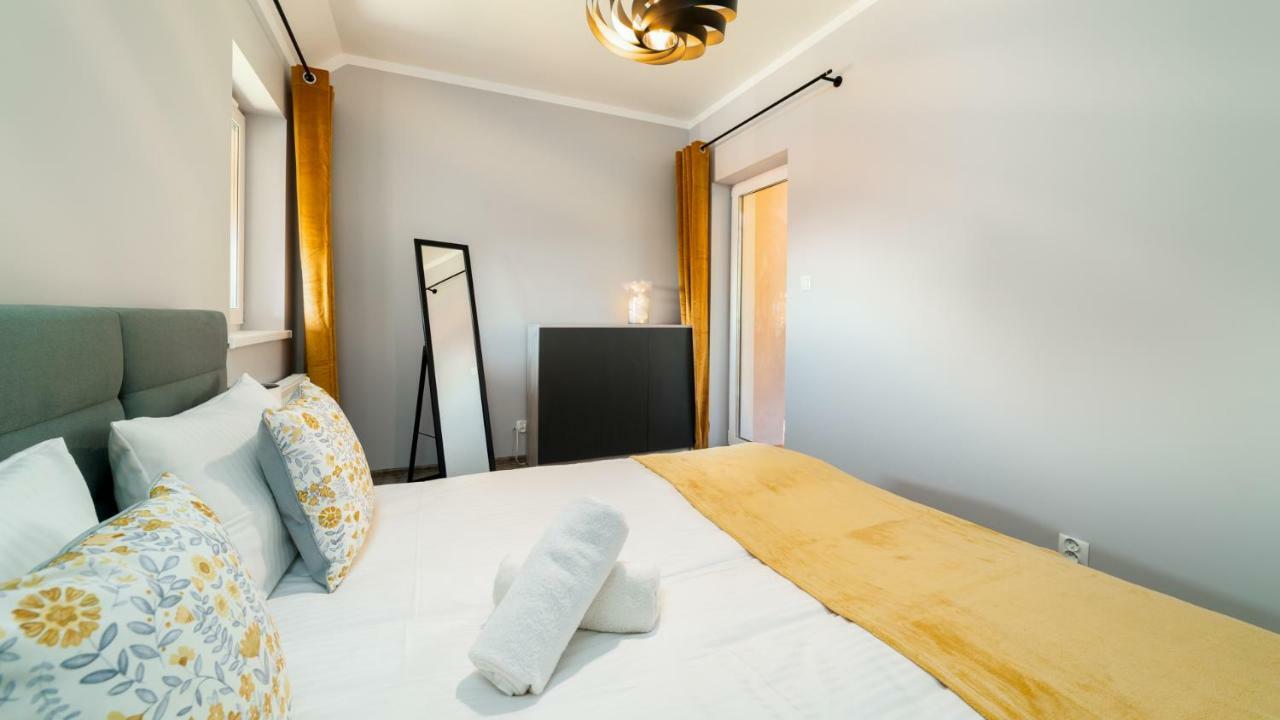 קרפאז' Apartamenty Everysky - Emilii Plater 18-18A מראה חיצוני תמונה
