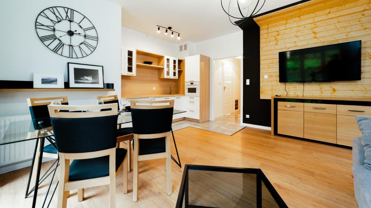 קרפאז' Apartamenty Everysky - Emilii Plater 18-18A מראה חיצוני תמונה